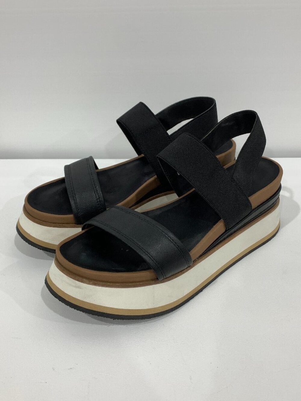 Crown Vintage Black and Cream Platform Sandal Size 8.5